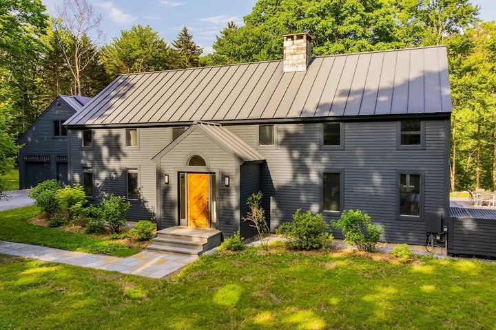 Nearby Listing Image