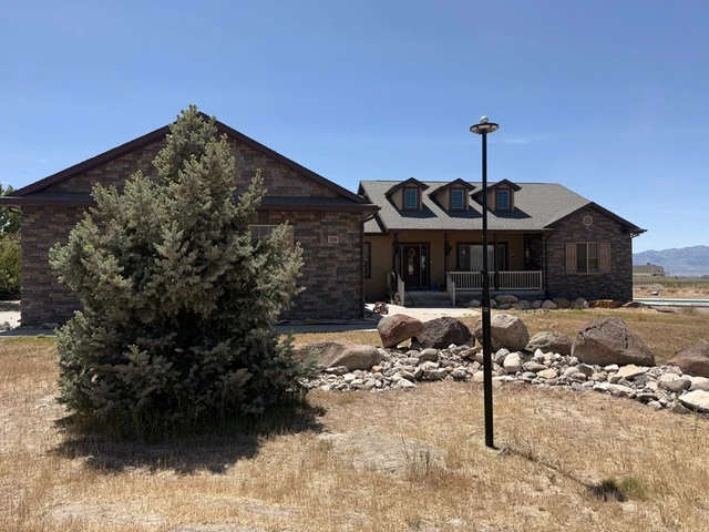 Nearby Listing Image