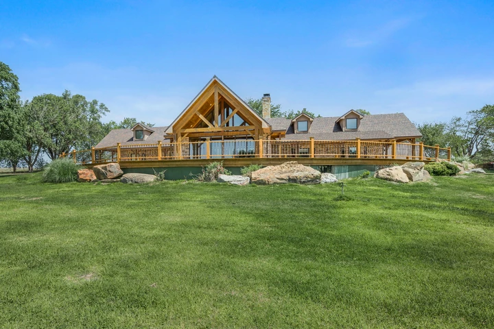Nearby Listing Image