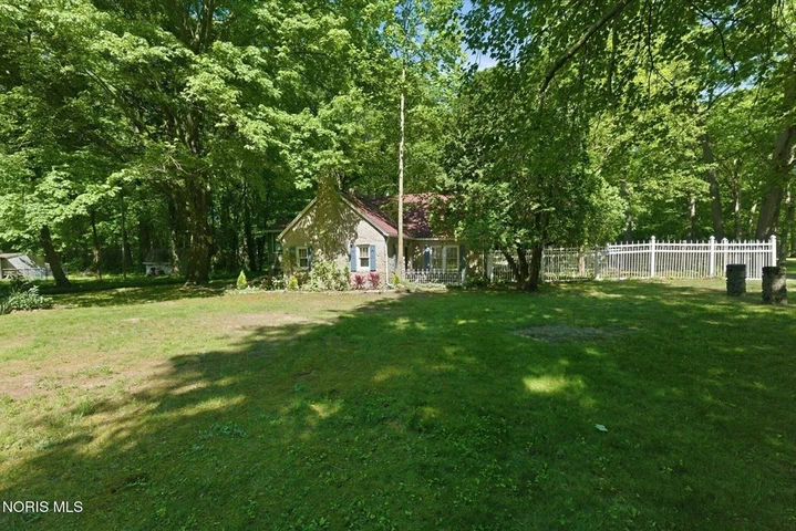 Nearby Listing Image