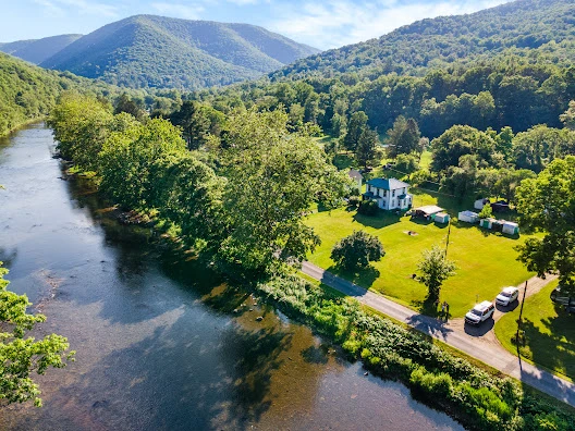 Nearby Listing Image