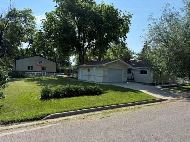 Nearby Listing Image
