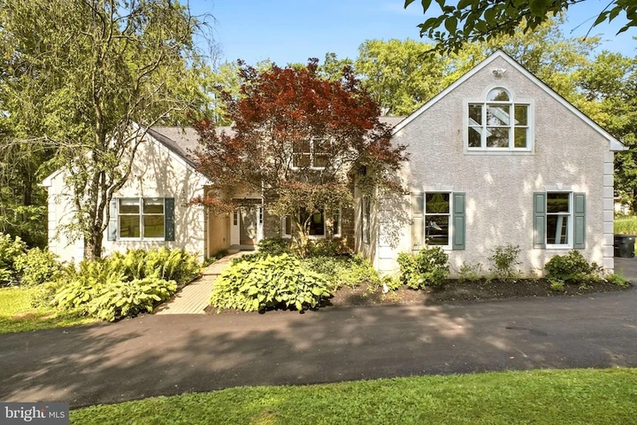 Nearby Listing Image