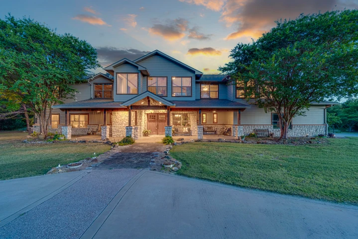 Nearby Listing Image