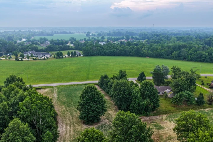 Nearby Listing Image