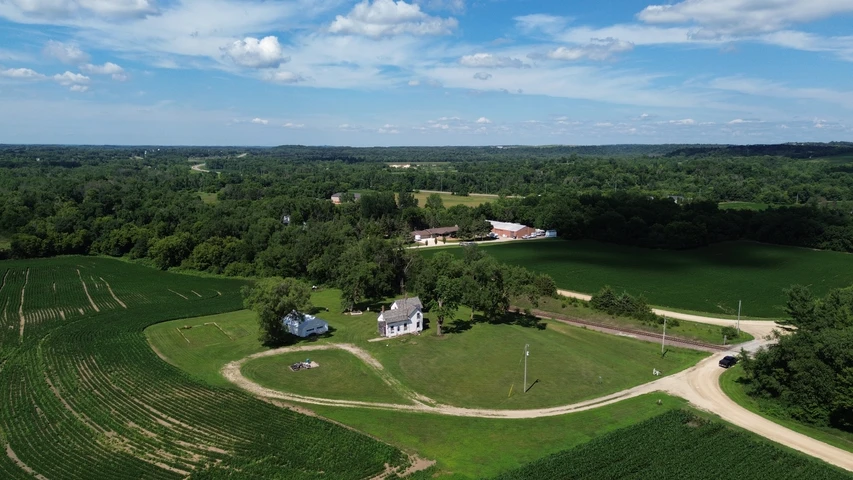 Nearby Listing Image
