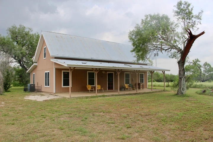 Nearby Listing Image