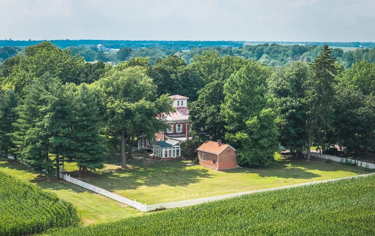 Nearby Listing Image