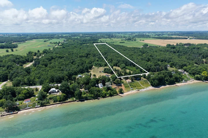 Nearby Listing Image