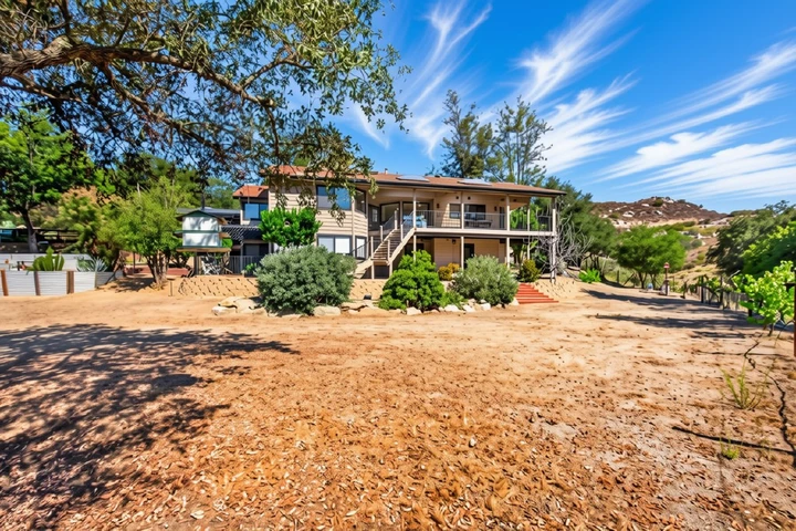 Nearby Listing Image