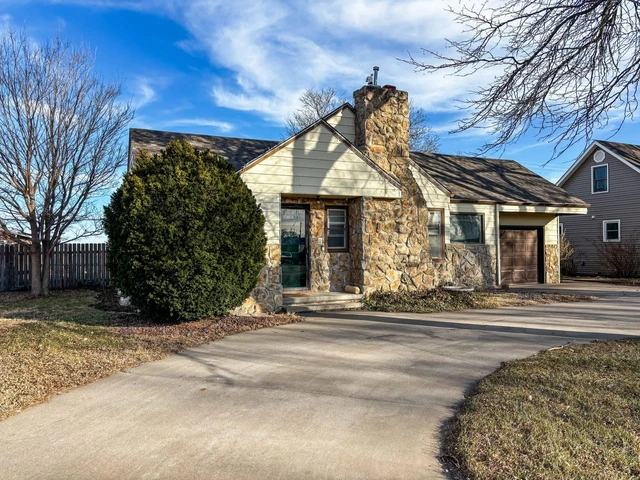 Nearby Listing Image