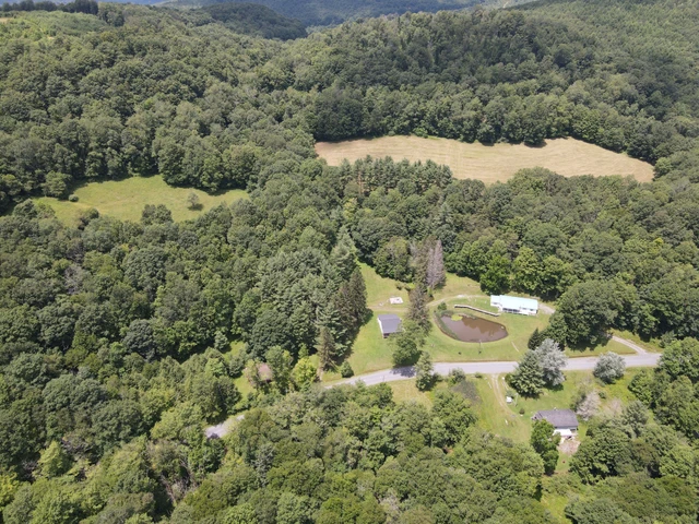 Nearby Listing Image