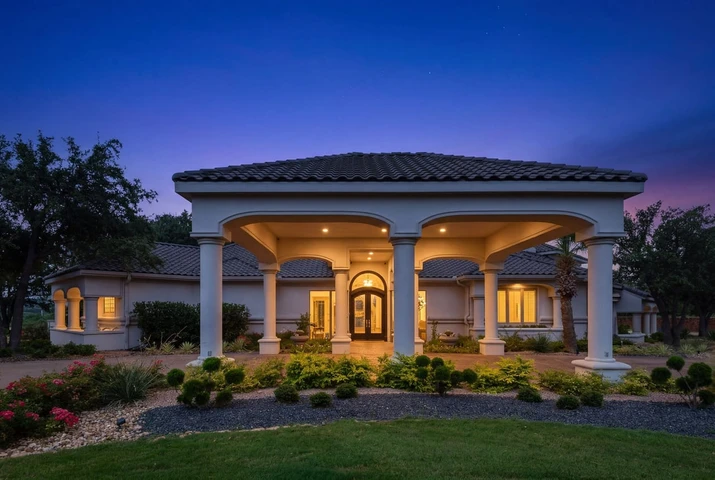 Nearby Listing Image