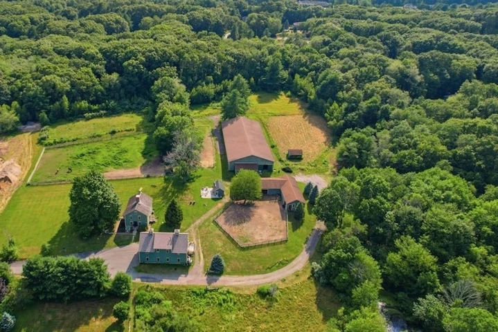 Nearby Listing Image