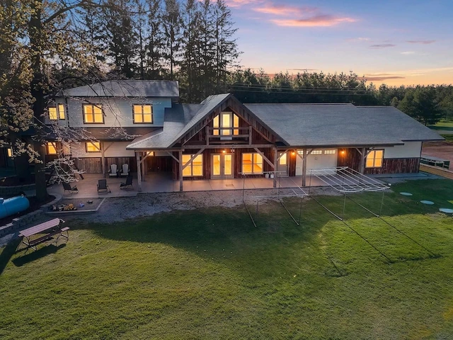 Nearby Listing Image