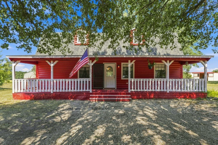 Nearby Listing Image