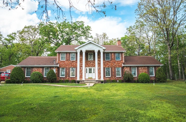 Nearby Listing Image