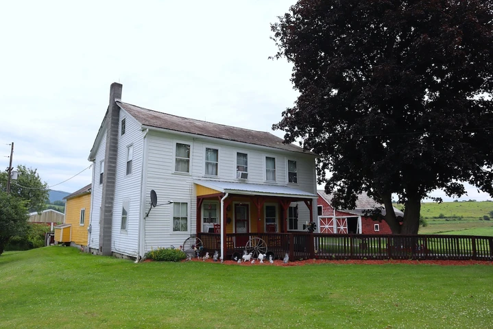 Nearby Listing Image