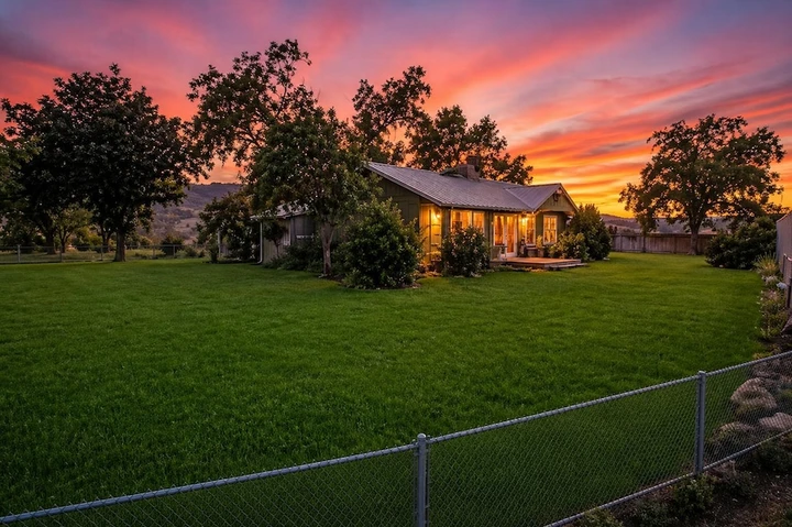 Nearby Listing Image