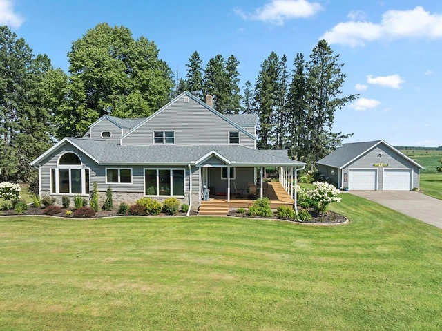 Nearby Listing Image