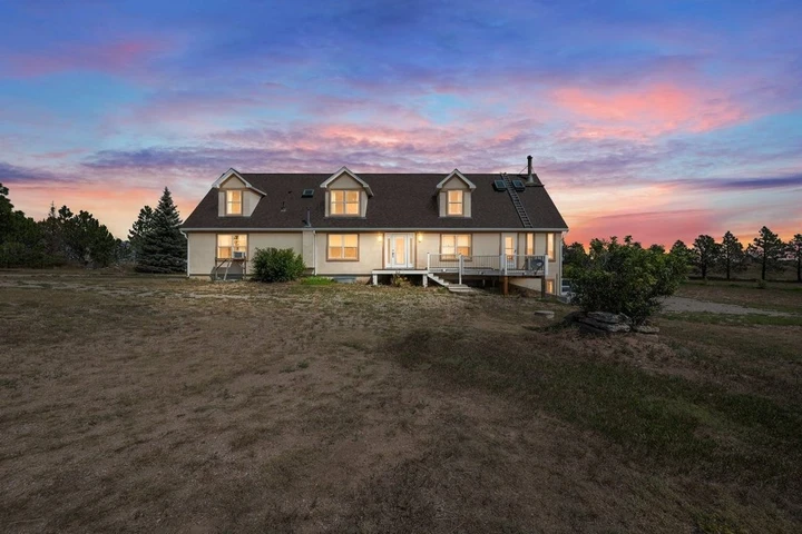 Nearby Listing Image