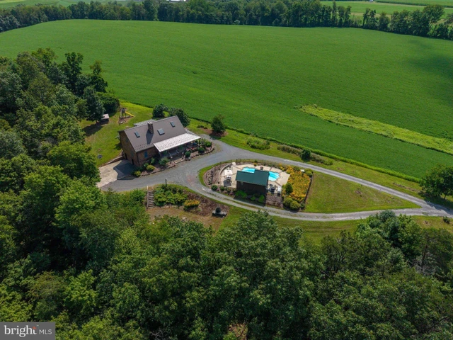 Nearby Listing Image