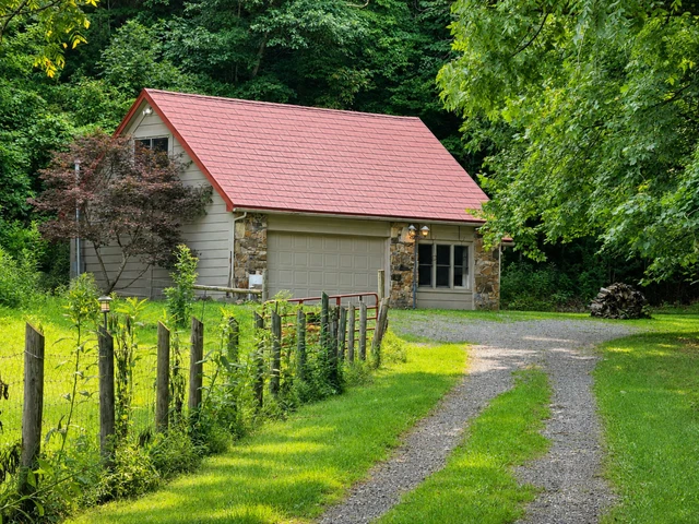 Nearby Listing Image