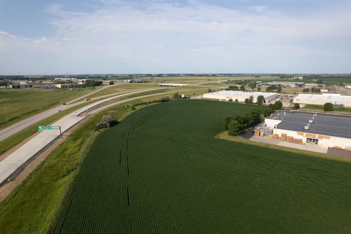Nearby Listing Image