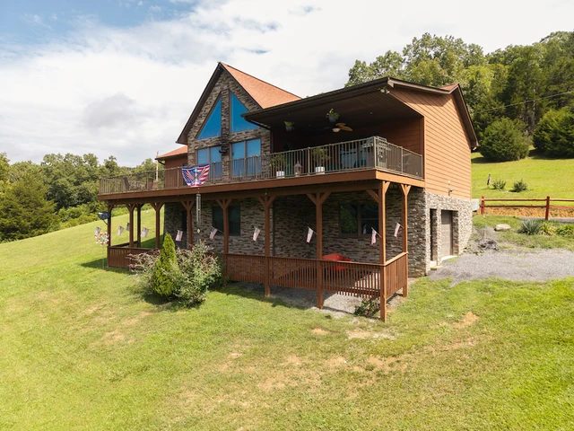 Nearby Listing Image