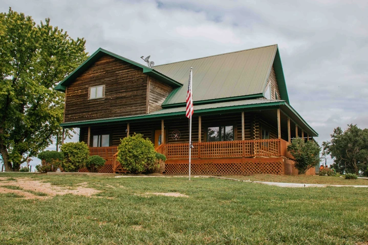 Nearby Listing Image