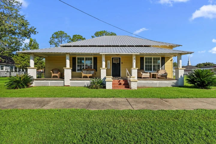 Nearby Listing Image