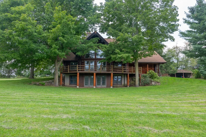 Nearby Listing Image