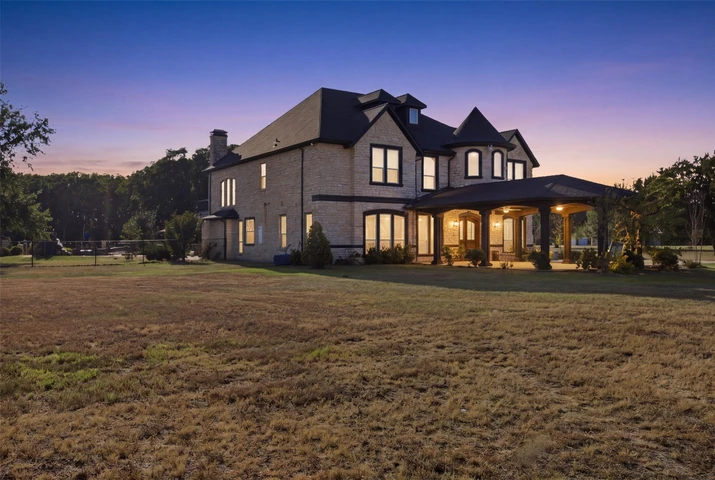 Nearby Listing Image
