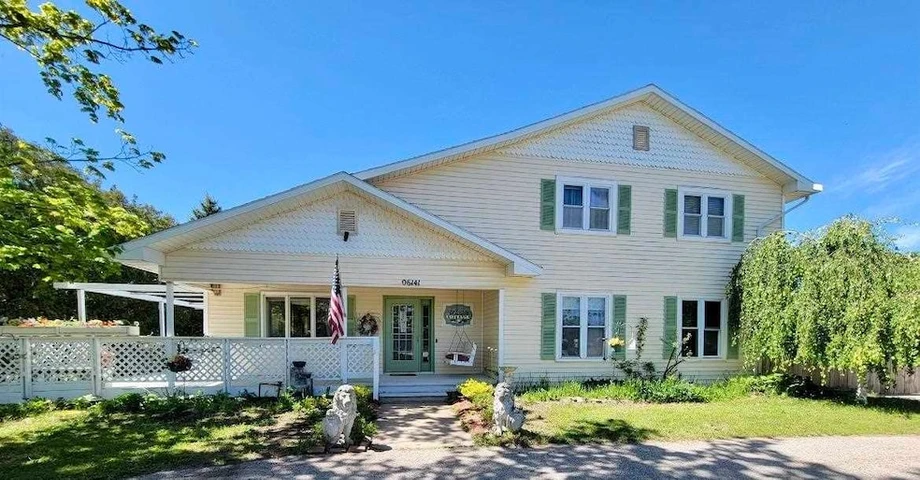 Nearby Listing Image