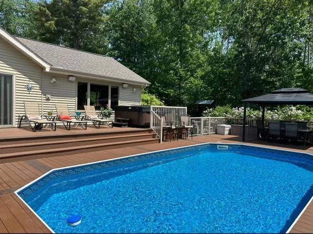 Nearby Listing Image