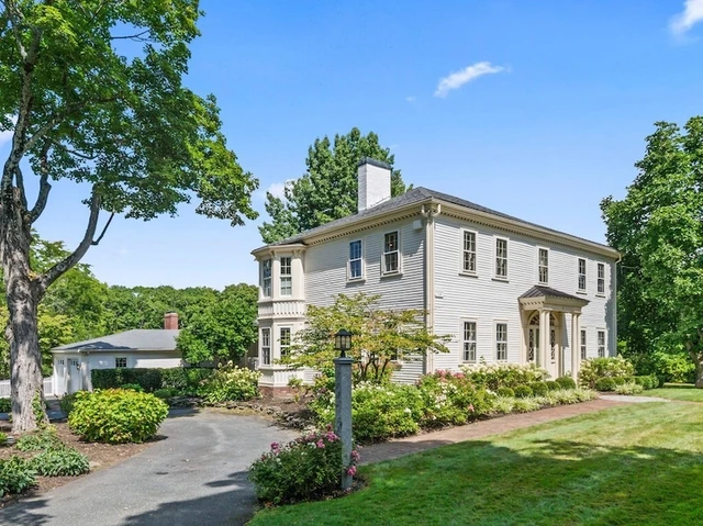 Nearby Listing Image