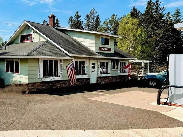 Nearby Listing Image