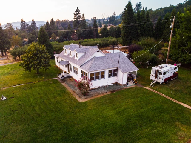 Nearby Listing Image