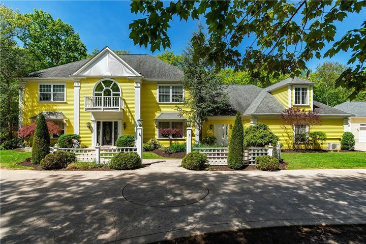 Nearby Listing Image
