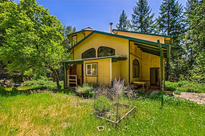 Nearby Listing Image