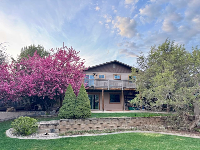 Nearby Listing Image