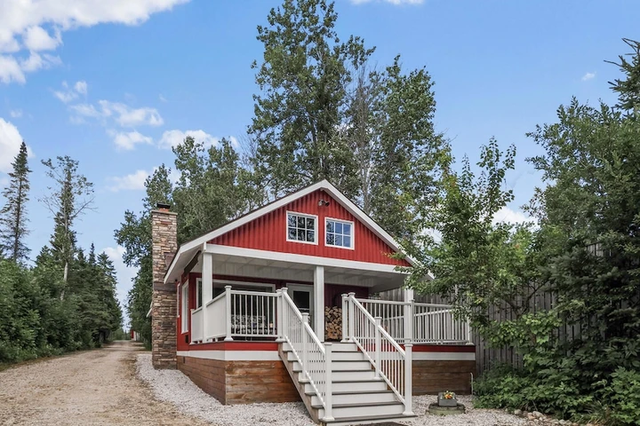 Nearby Listing Image