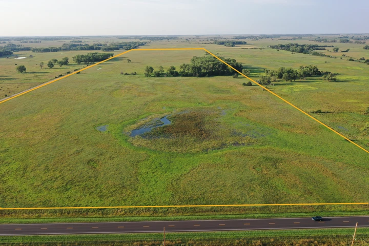 Nearby Listing Image