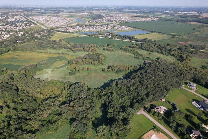 Nearby Listing Image