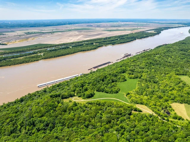 Nearby Listing Image