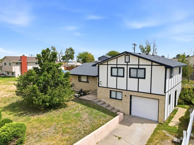 Nearby Listing Image