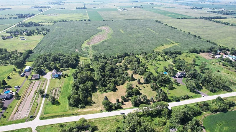 Nearby Listing Image