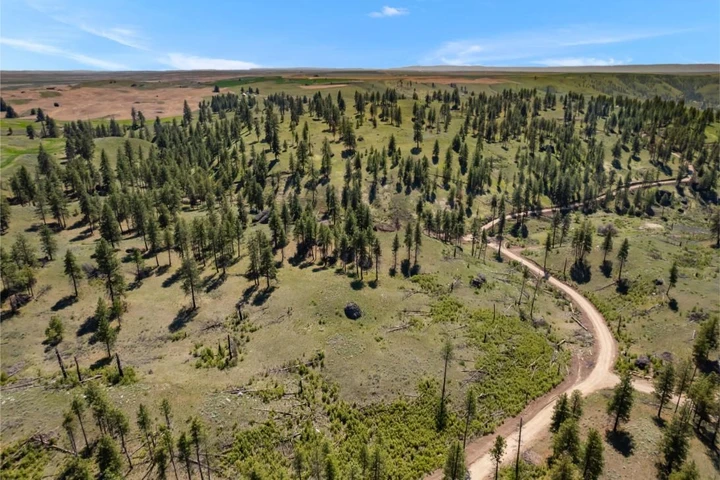 Nearby Listing Image