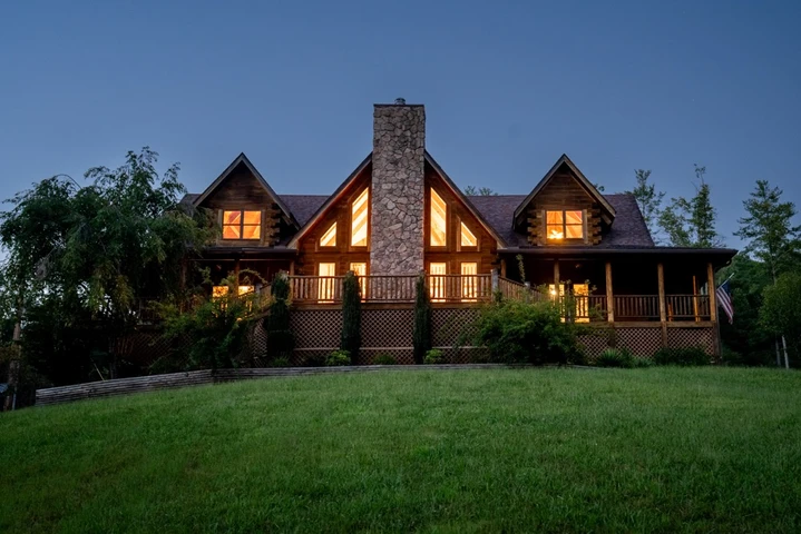 Nearby Listing Image