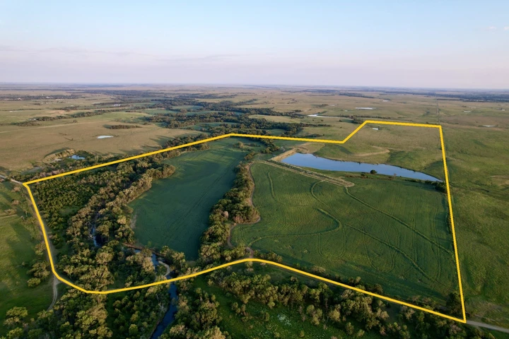 Nearby Listing Image